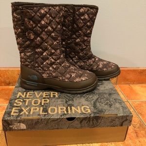 Brand New Brown North Face Winter Boots